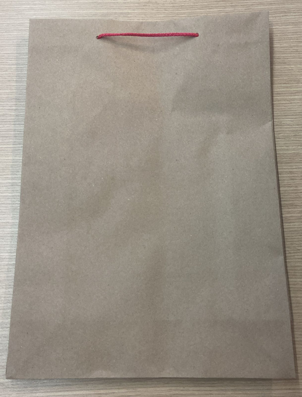 F2-DD3 BOLSA DE REGALO MEDIANA KRAFT N32 60PZ