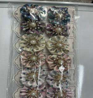 BB2 PASADOR EN FORMA DE FLOR CON LUNARES 034 12PZ